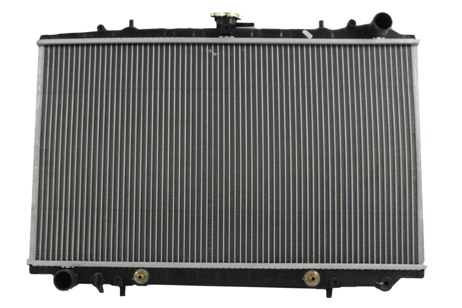 Radiador Automotriz Nissan 300ZX Maxima T/A 89-96 26mm Tubo Soldado marca Deyac