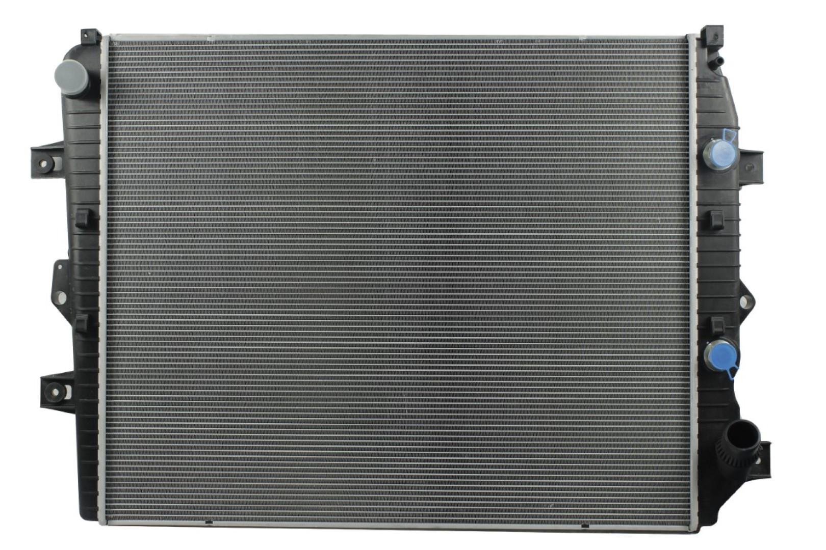 Radiador Automotriz GM Silverado 2500HD 3500hd, Sierra 2500hd,3500hd T/A 11-15 48mm Tubo Soldado marca Deyac