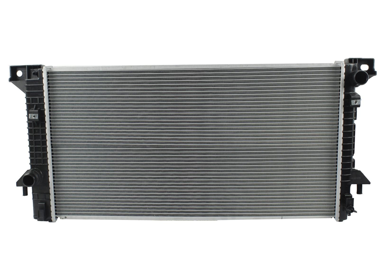 Radiador Automotriz Ford  Expedition F150, lobo, Lin Mark, Lin Navigator T/A 07-15 32mm Tubo Soldado marca Deyac