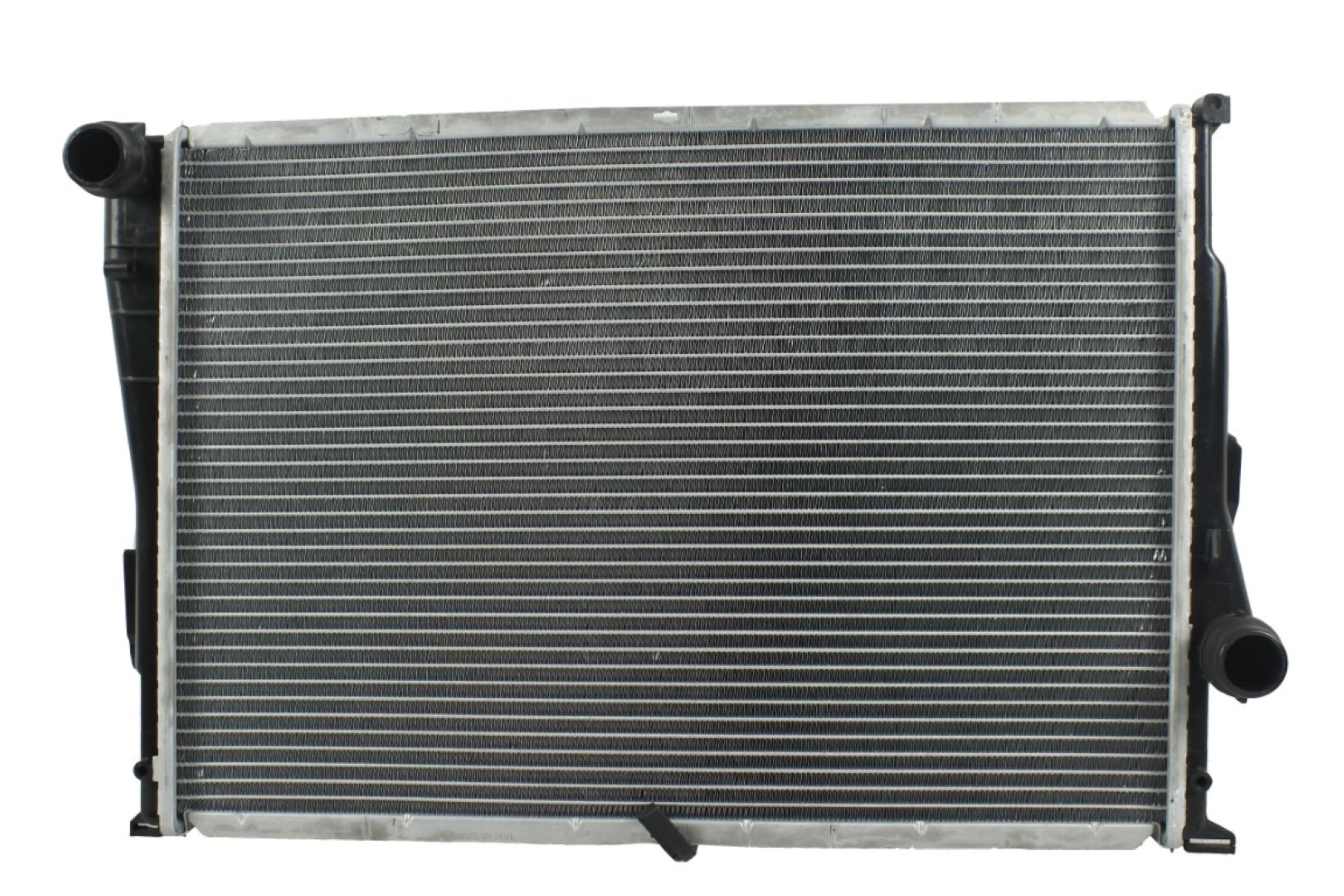 Radiador Automotriz BMW M3 base T/M 01-06 40mm Tubo Soldado marca Deyac