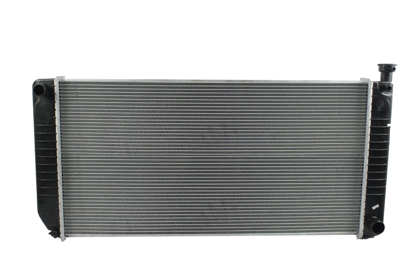 Radiador Automotriz Cadillac Chevrolet Escalade BLAZER,SILVERADO SPORT,C1500,2500 CHEYENNE  T/M 99-00 32mm y 56mm Tubo Soldado marca Deyac