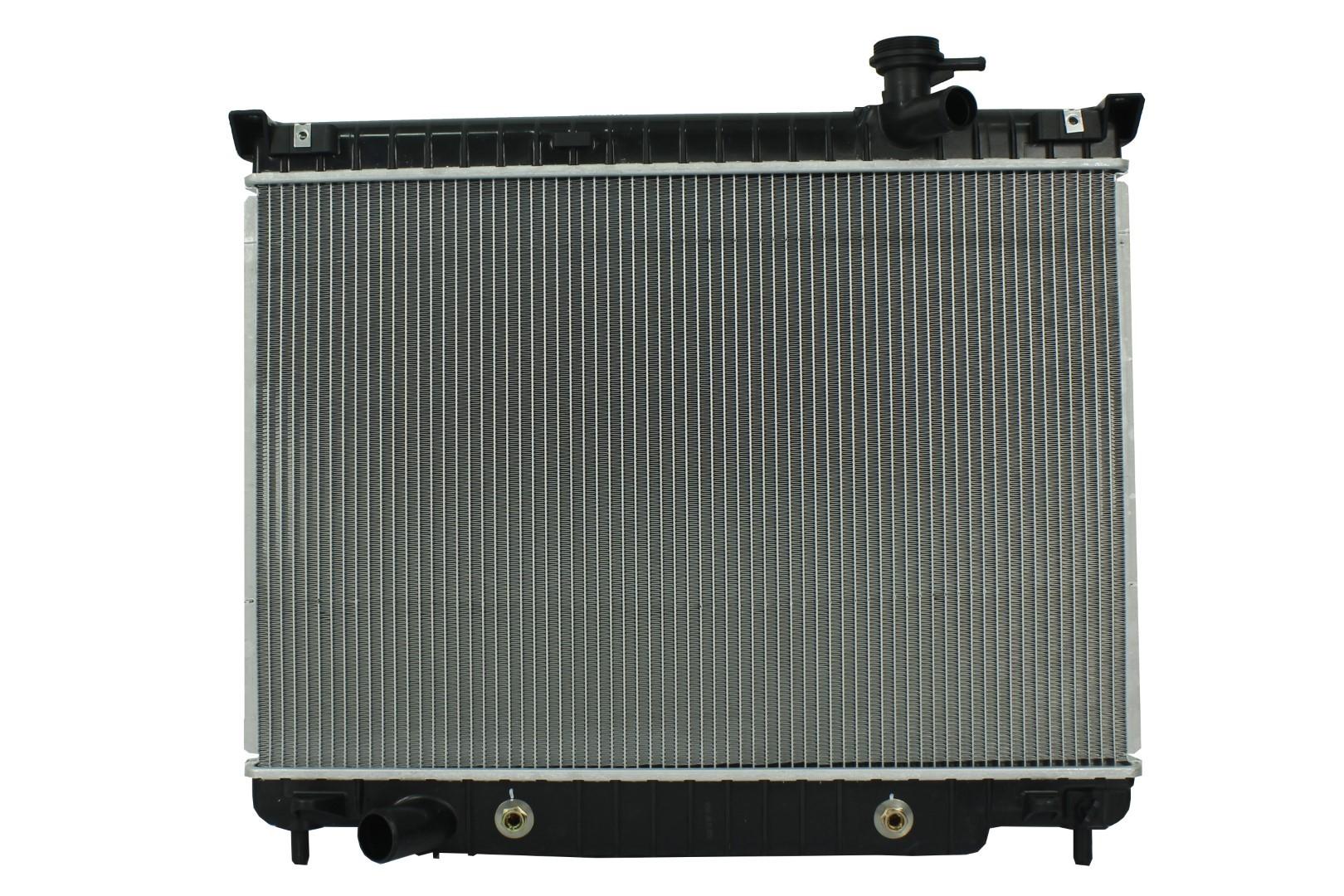 Radiador Automotriz Chevrolet Trailblazer, Isuzu Ascender, Buick Rainier, GMC Envoy, T/A 04-07 26mm Tubo Soldado marca Deyac