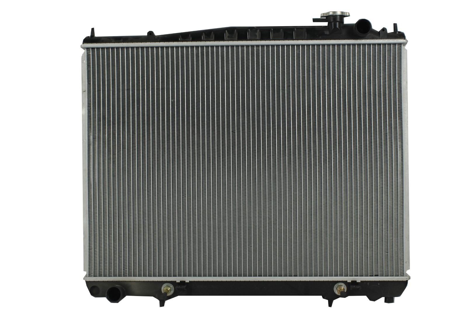 Radiador Automotriz Nissan Infiniti Pathfinder XE, SE, LE, QX4 Base T/A 01-04 26mm Tubo Soldado marca Deyac