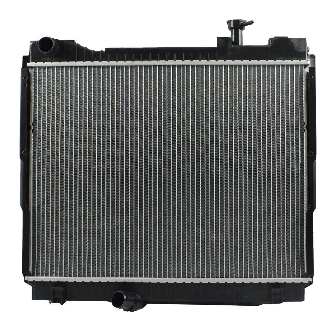 Radiador Automotriz Nissan Cabstar T/A 06-13 42mm Tubo Soldado marca Deyac