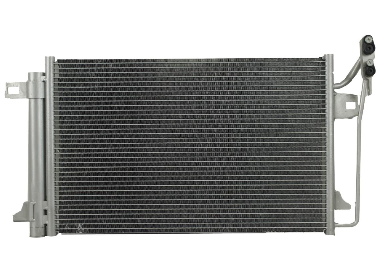 Condensador Automotriz Ford Fusion 10-12 marca Deyac