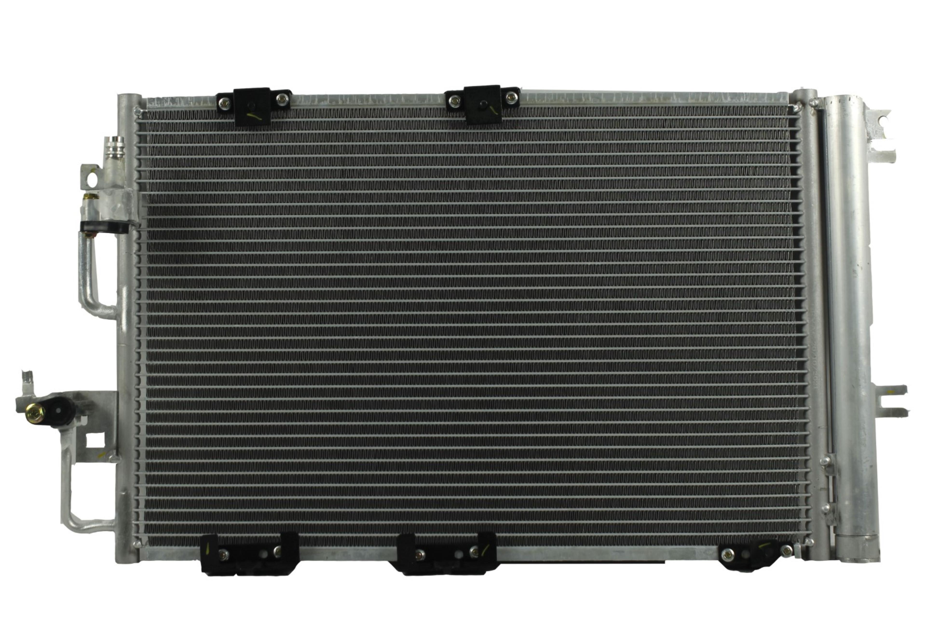 Condensador Automotriz Chevrolet Astra 02-08 marca Deyac