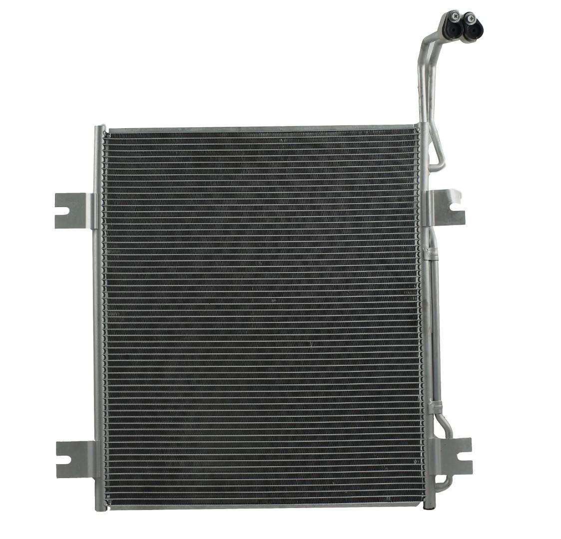 Condensador Tracto Camión International Navistar 5500i 8600i 9200i 9400i 9600i 01-14 marca Deyac
