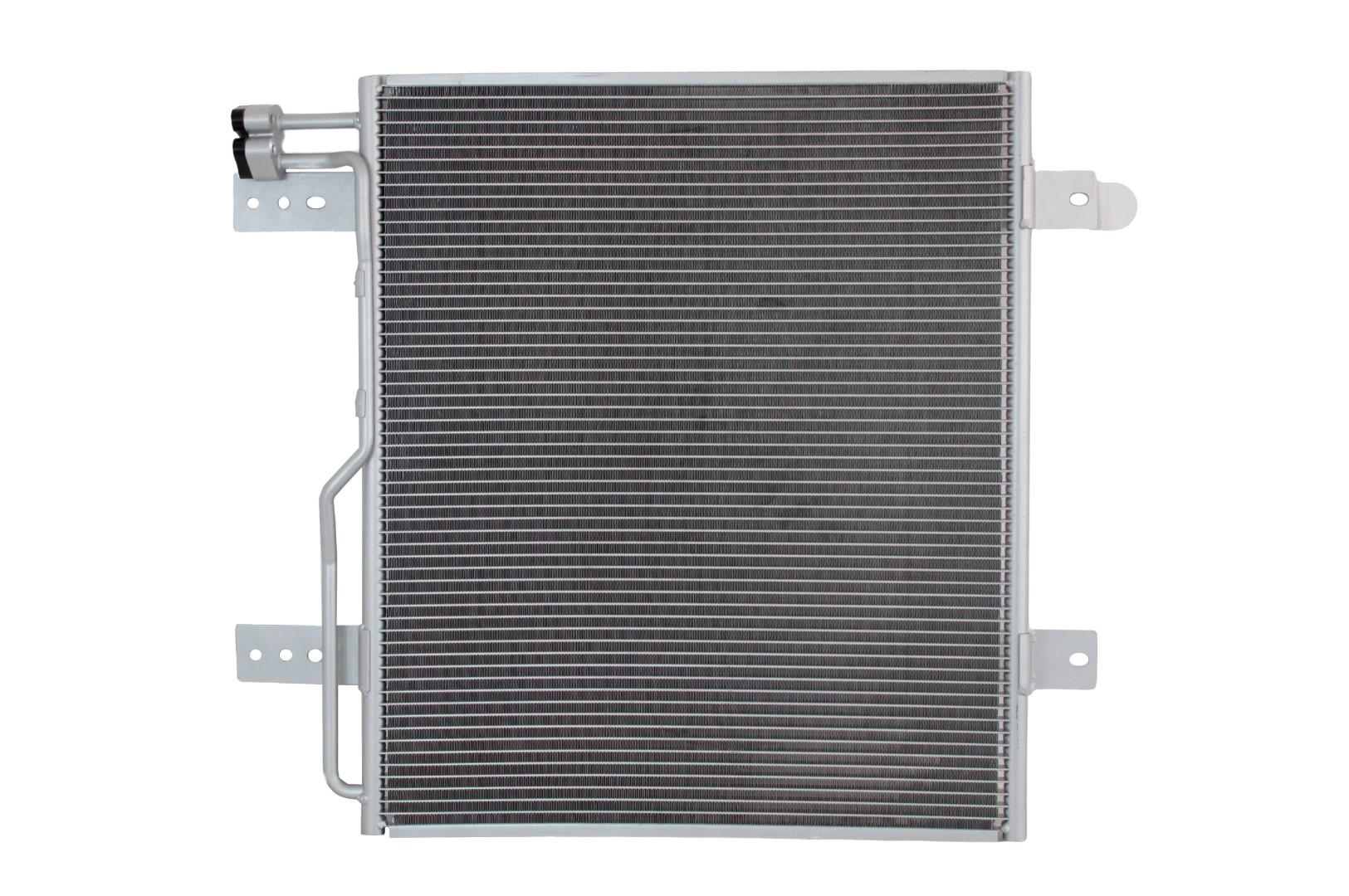 Condensador Tracto Camión International 4200, 4300, 8500, MAX FORCE 2017 marca Deyac