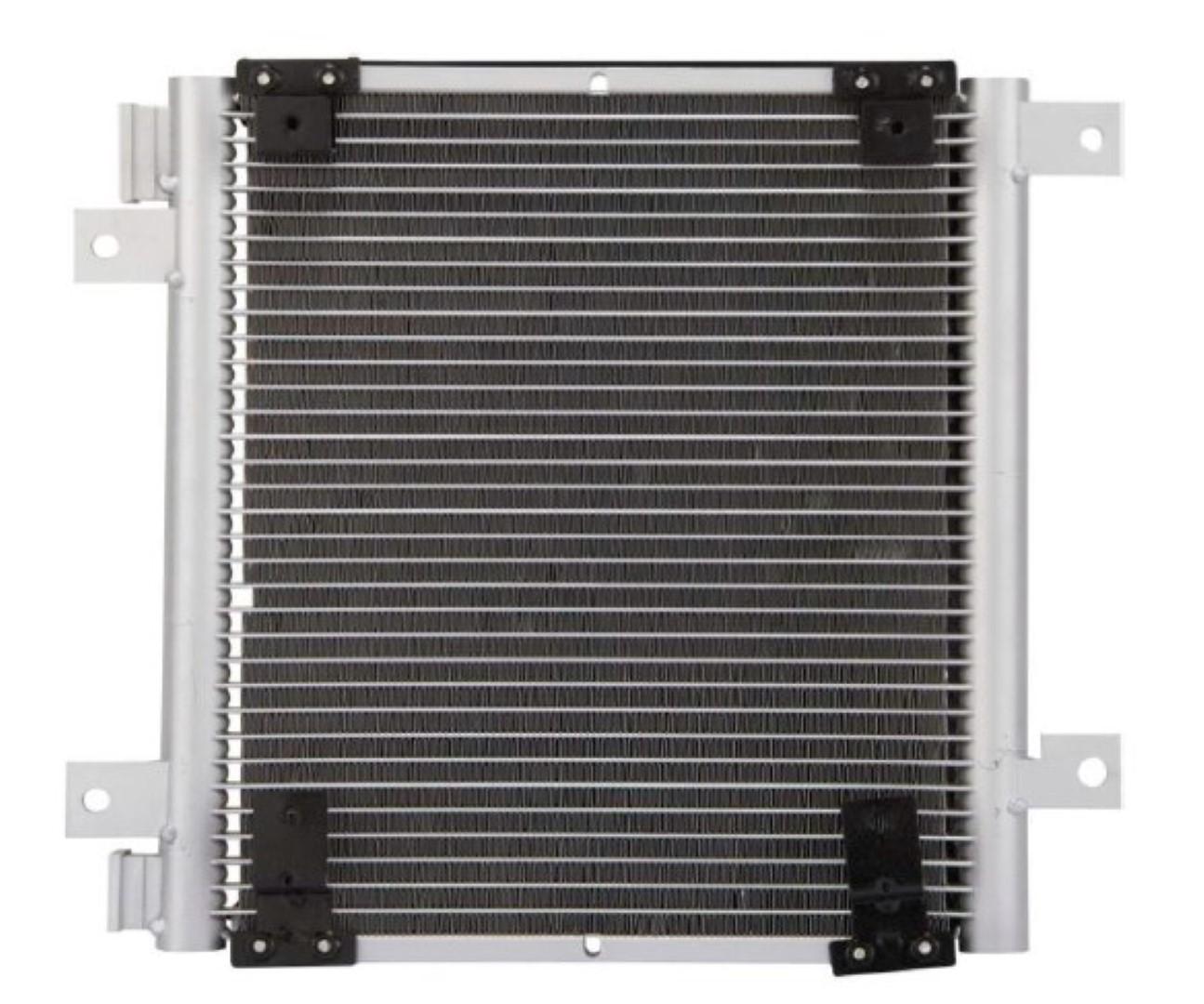 Condensador Tracto Camión Isuzu NPR 99-07 marca Deyac