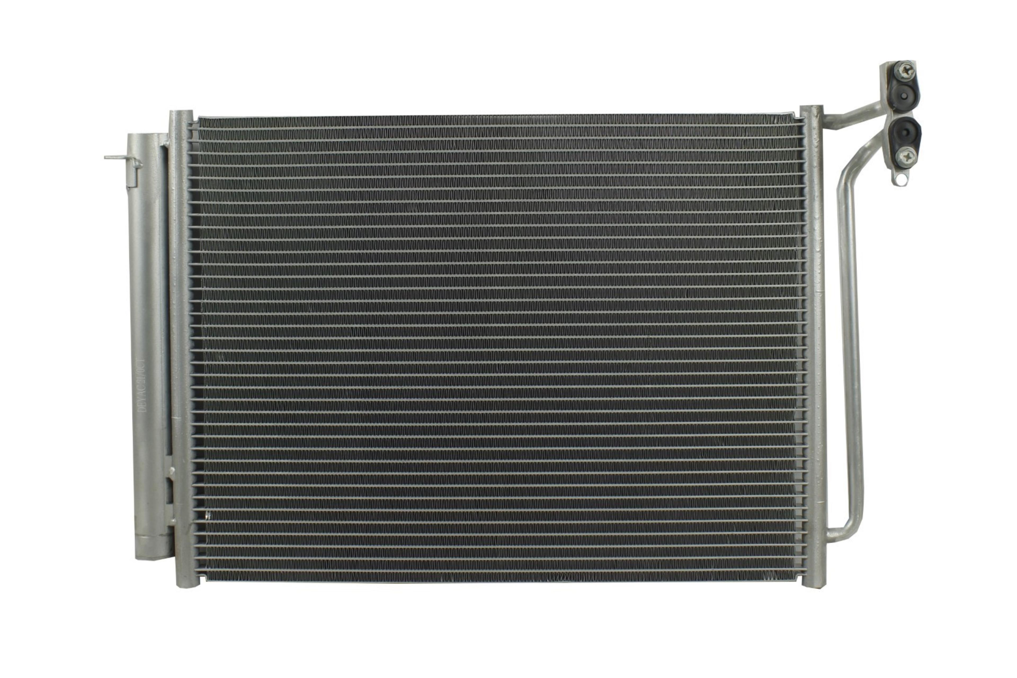 Condensador Automotriz BMW X5 00-06 marca Deyac