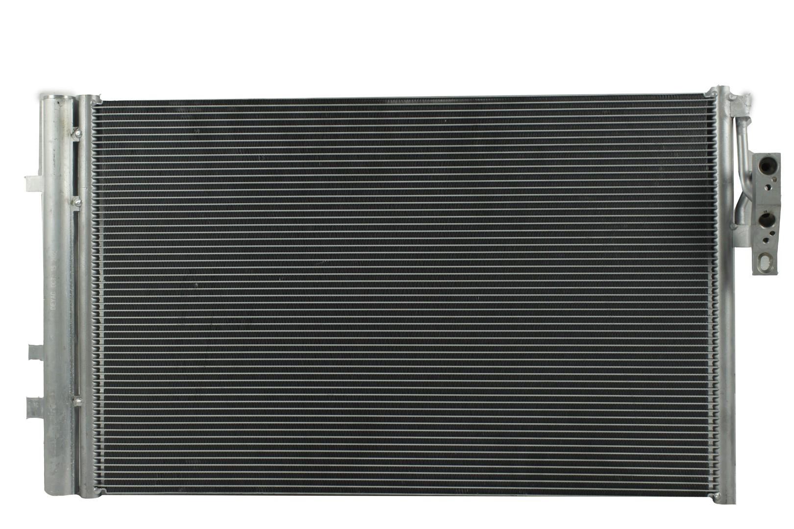 Condensador Automotriz BMW X3 12-15 marca Deyac