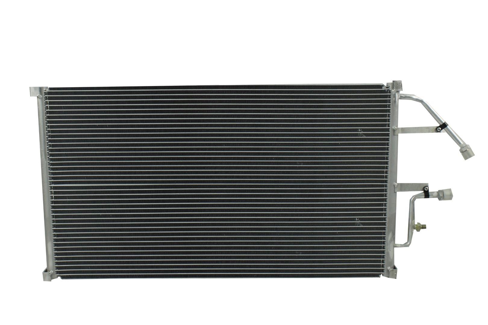 Condensador Automotriz Chevrolet Tahoe Yukon Escalade Suburban 99-00 marca Deyac