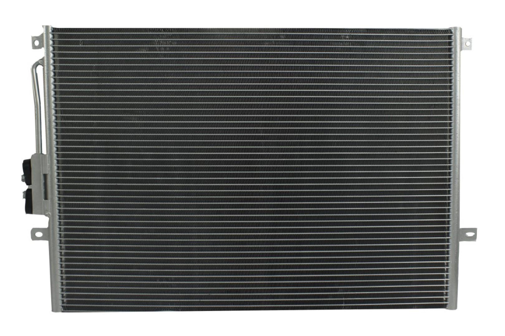 Condensador Automotriz Jeep Grand Cherokee 99-03 marca Deyac