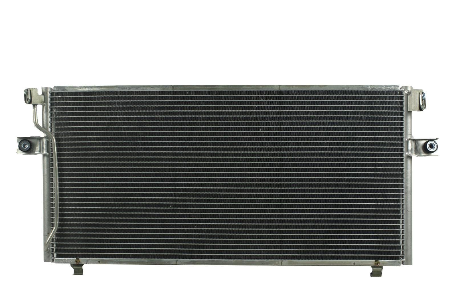 Condensador Automotriz Nissan Altima SE XE 00-01 marca Deyac