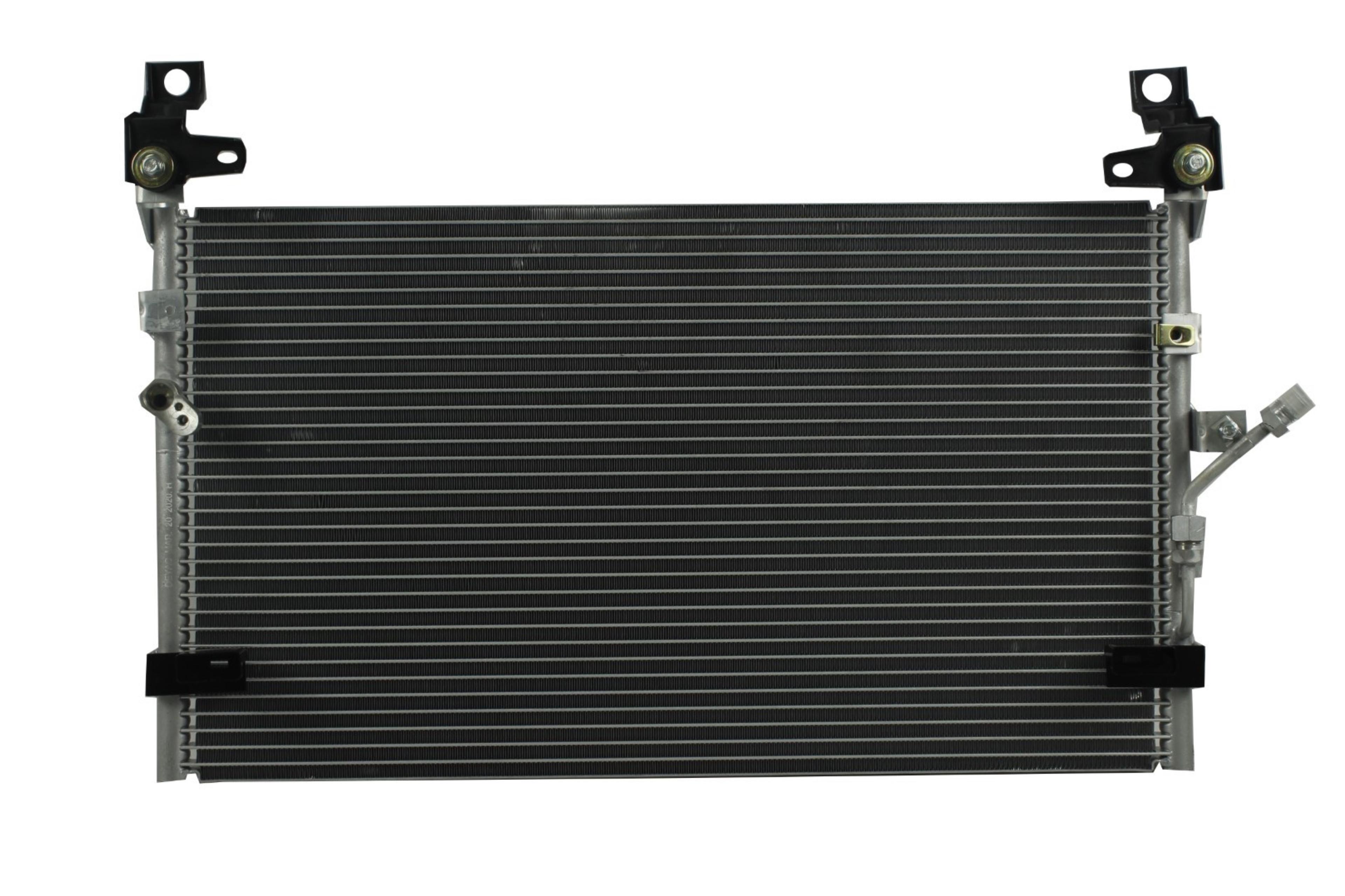 Condensador Automotriz Toyota Tacoma 01-04 marca Deyac