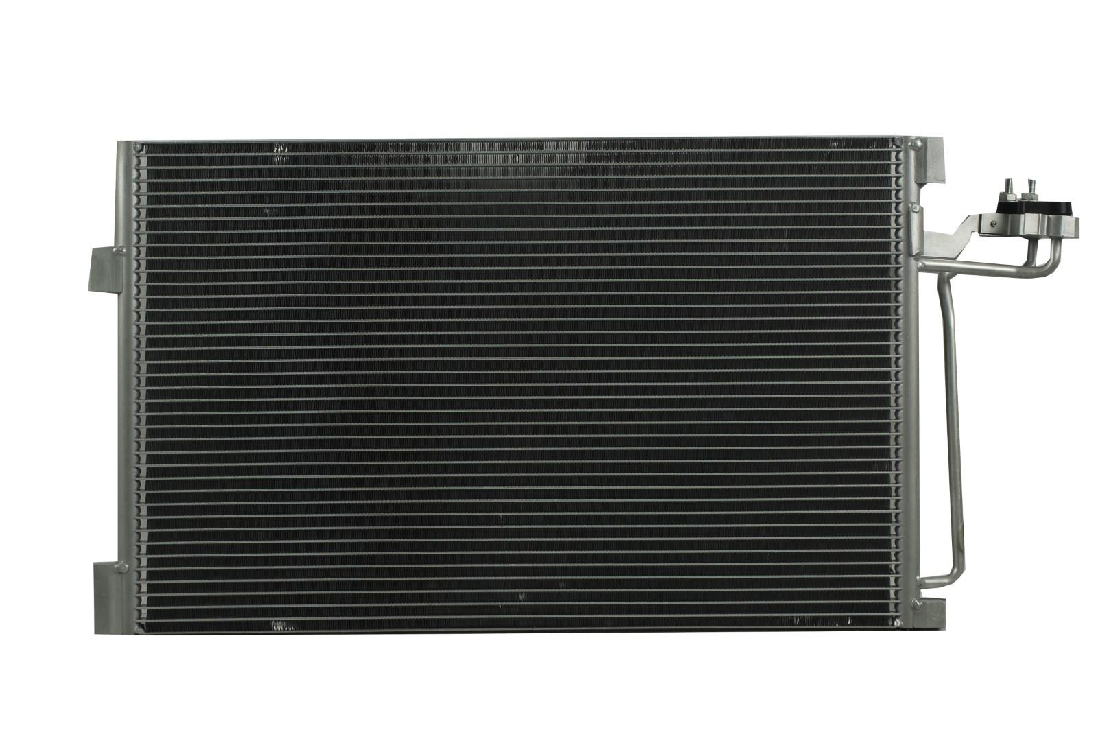 Condensador Automotriz Volvo C30 C70 S40 V50 04-08 marca Deyac