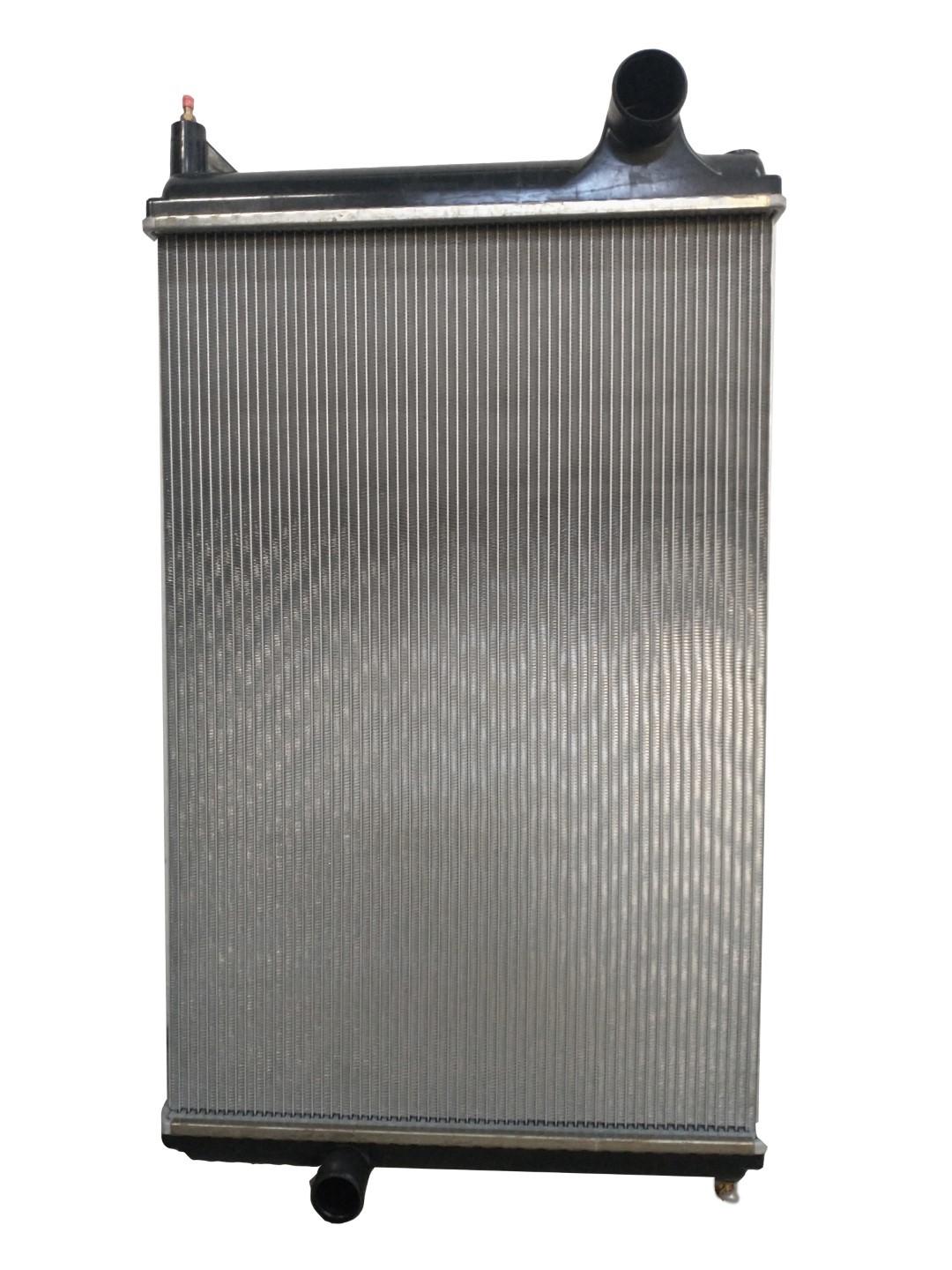 Radiador Tracto Camión Ford Steriling 98-04 Plástico/Aluminio T/M marca Deyac