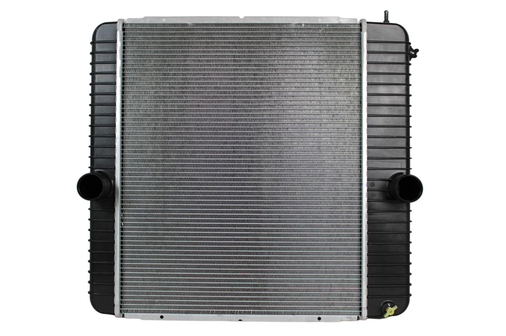 Radiador Tracto Camión International Navistar 4200 4300 4400 Series 97-09 Plástico/Aluminio T/M marca Deyac