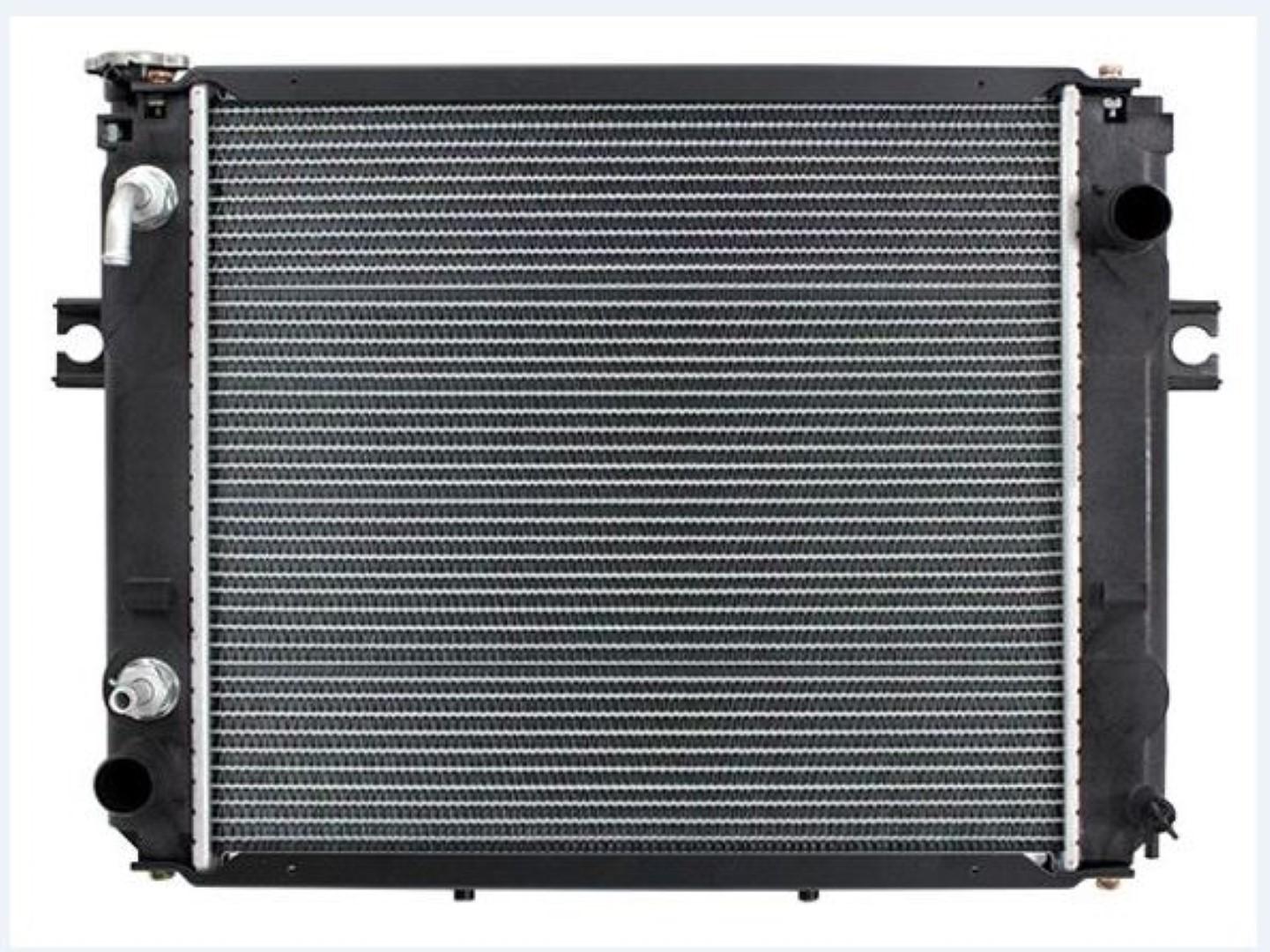 Radiador Montacargas Yale Hyster H177 18 3/4 X 16 1/2 x 1 7/8 x 48mm Panal Agricola Enfriador Izquierdo marca Deyac
