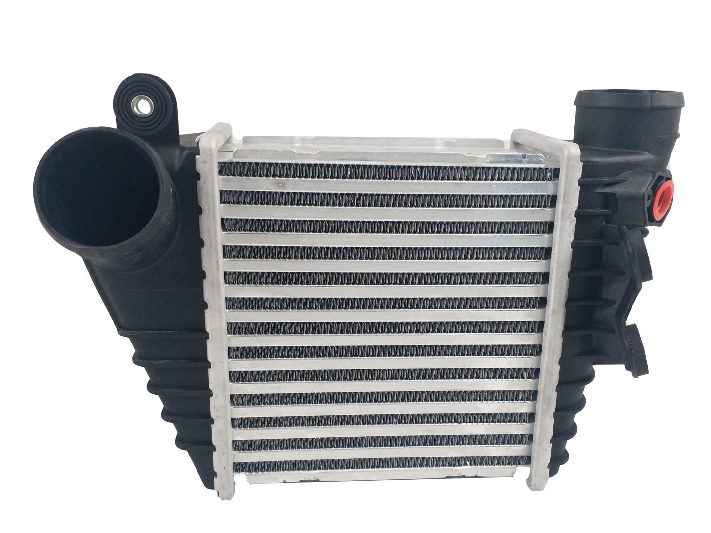 Intercooler Volkswagen Jetta 03-05 marca Deyac