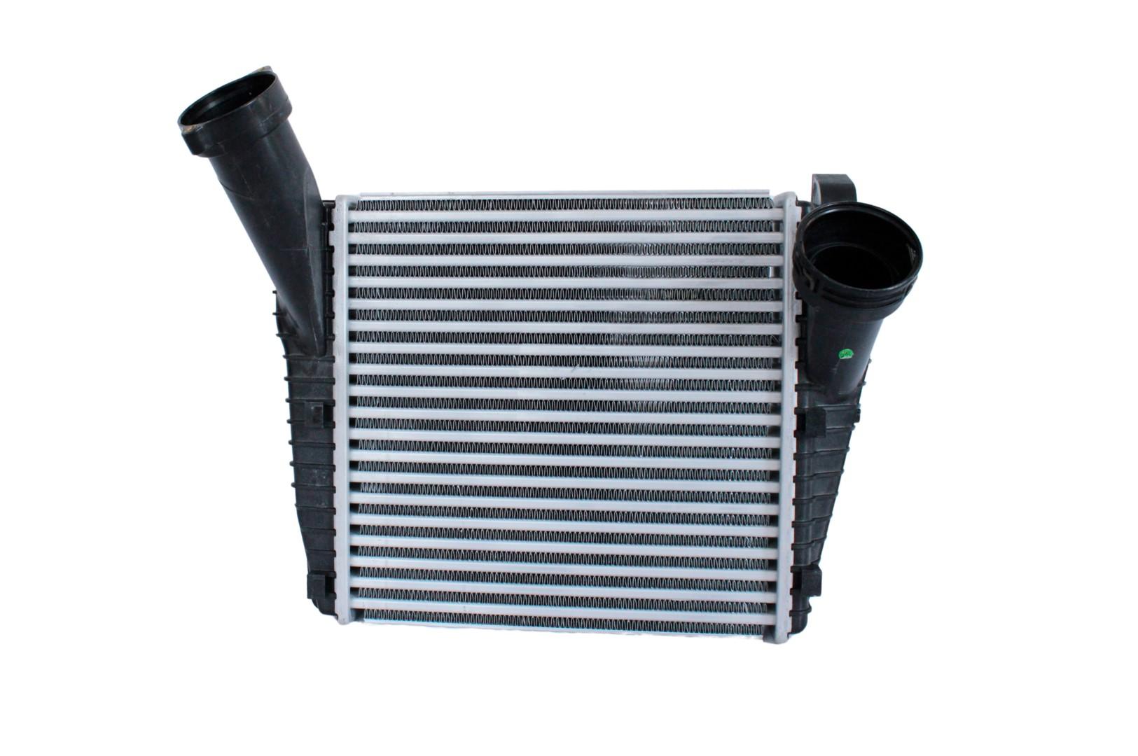 Intercooler Volkswagen Touareg 09-15 marca Deyac