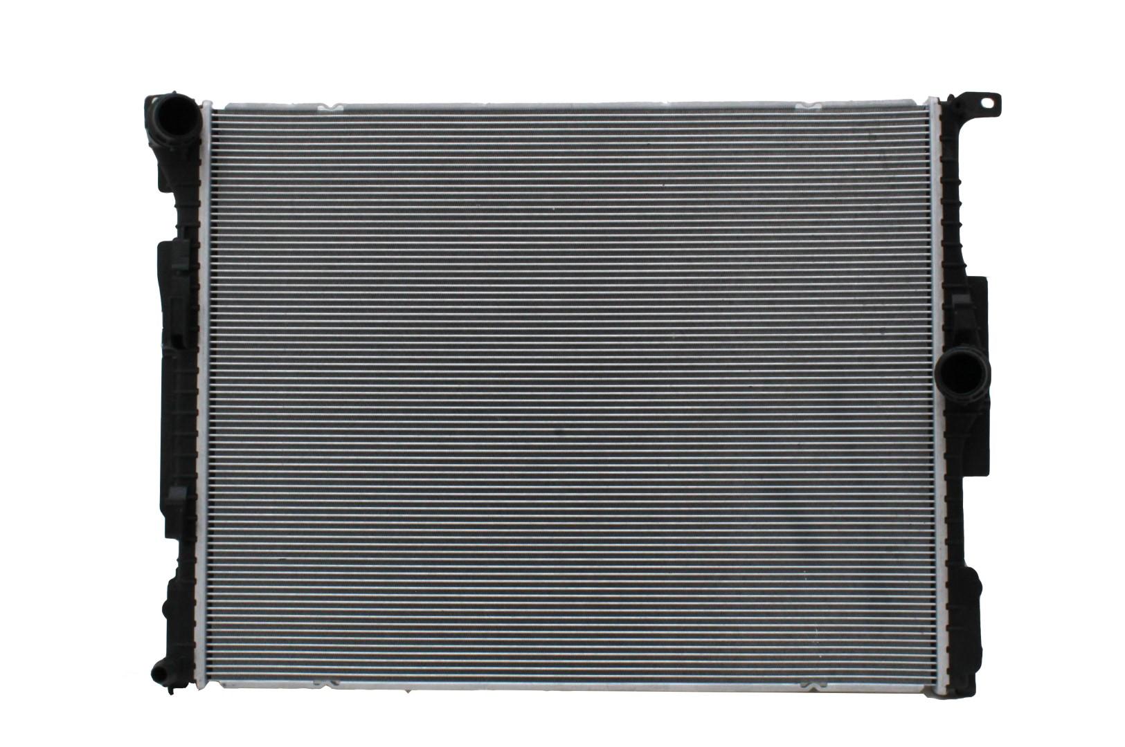 Radiador Automotriz BMW 120 125 220 230 330 15-19 marca Deyac