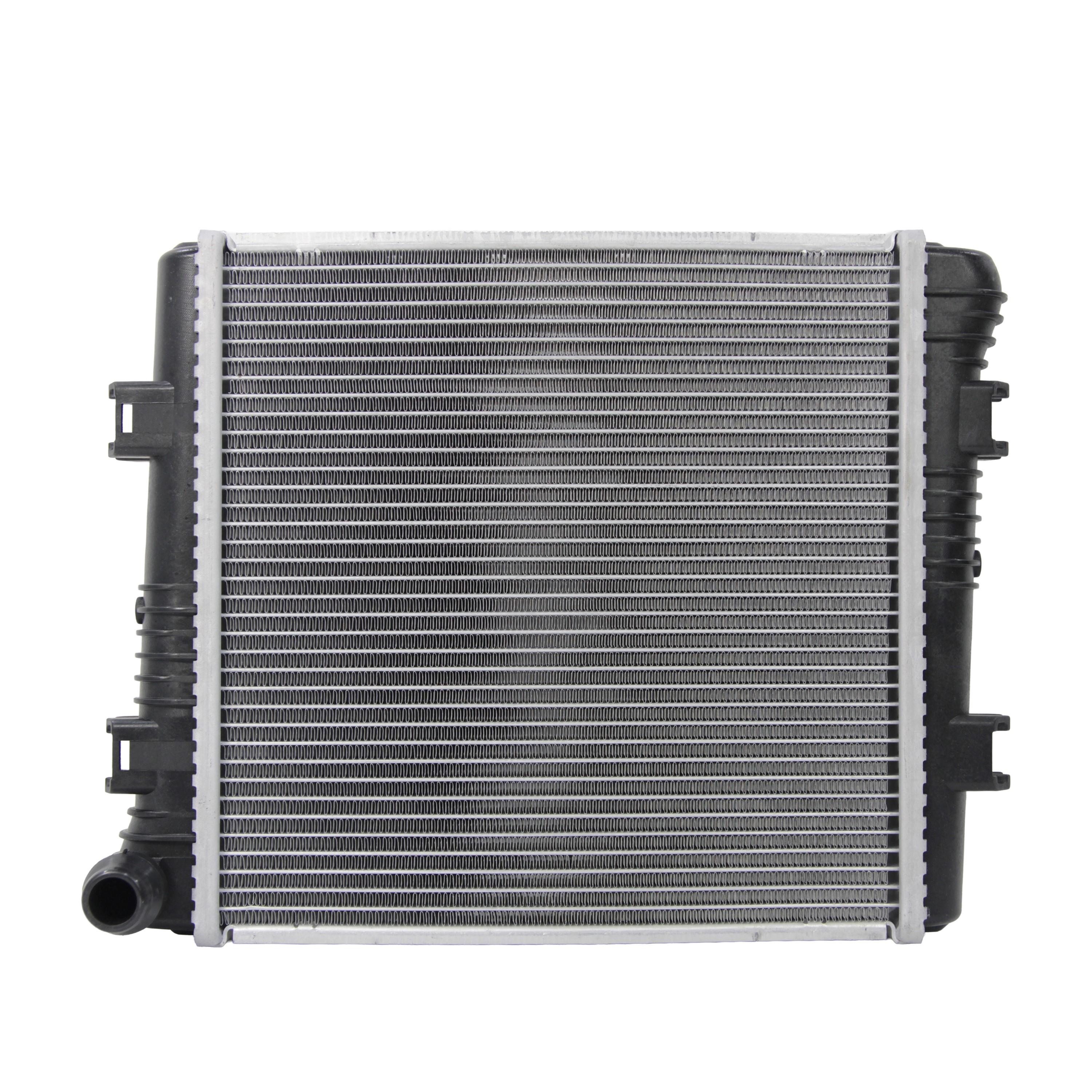 Radiador Auxiliar Automotriz Mercedes Benz C63 AMG 15-21 marca Deyac