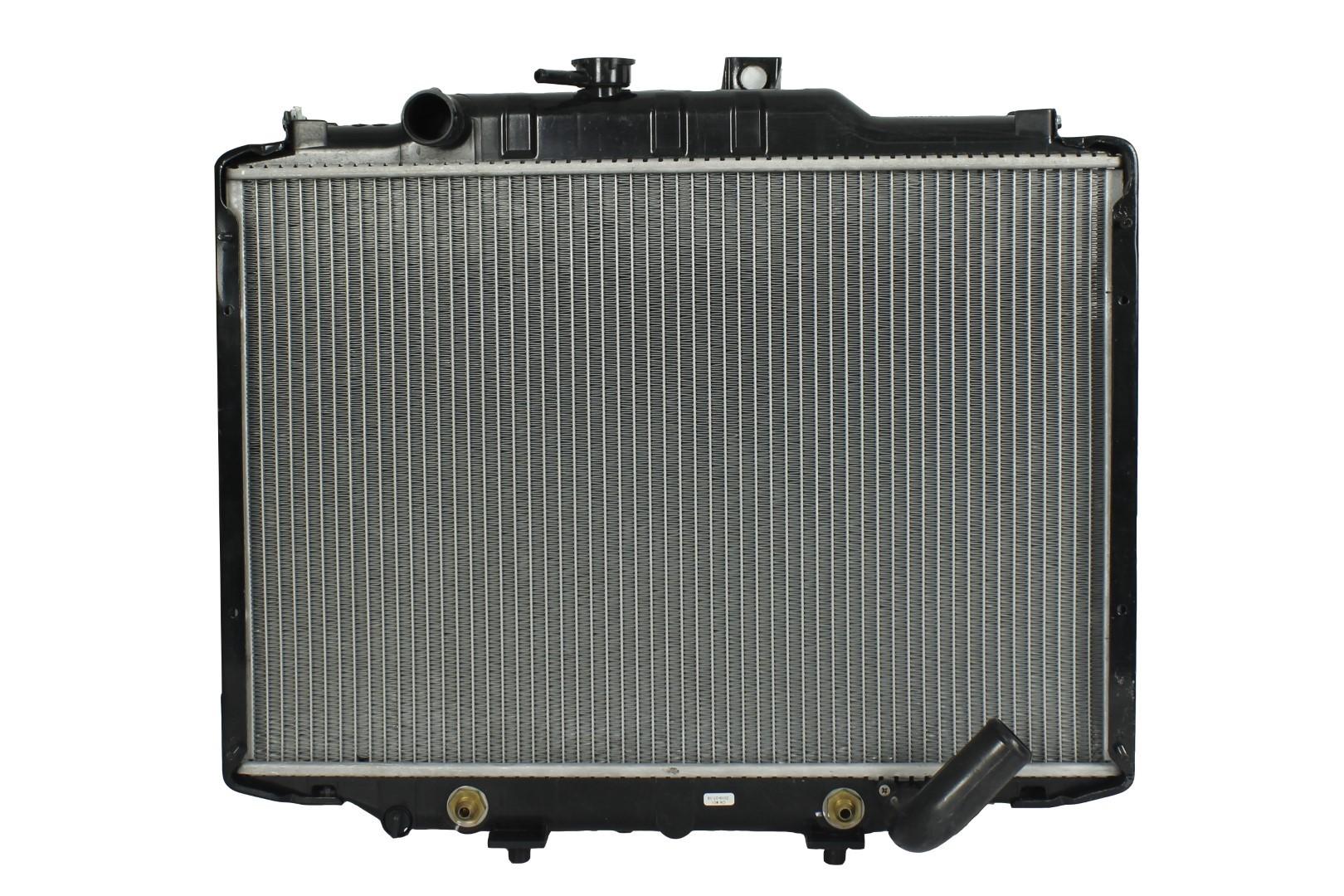 Radiador Automotriz Hyundai H100 T/A T/M 99-07 26mm Tubo Soldado marca Deyac