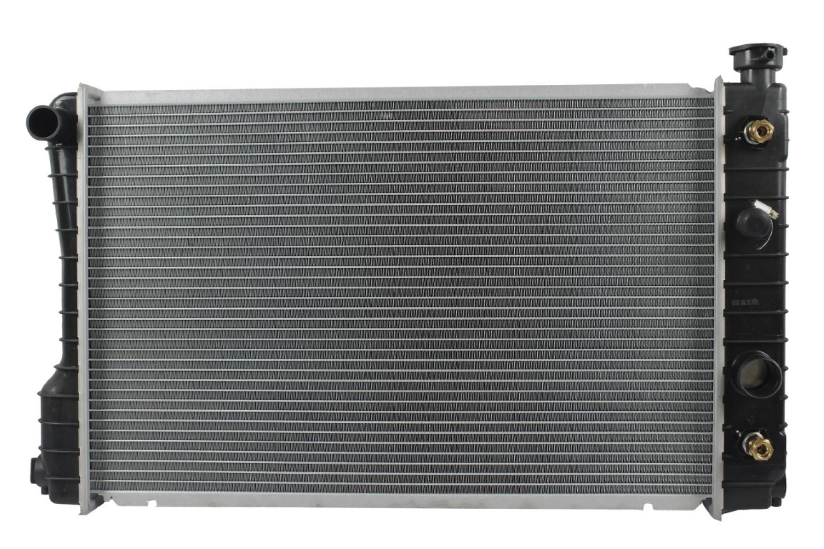 Radiador Automotriz GM Chevrolet LL base S-10, Blazer, S-15, Jimmy, Sonoma T/A 87-93 16mm y 26mm Tubo Soldado marca Deyac