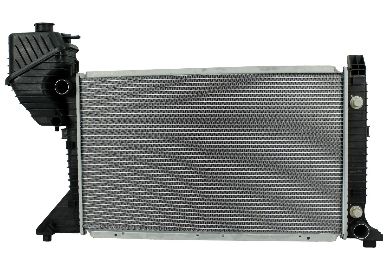 Radiador Automotriz Mercedes Benz Sprinter Frightliner Sprinter T/A 02-06 32mm Tubo Soldado marca Deyac