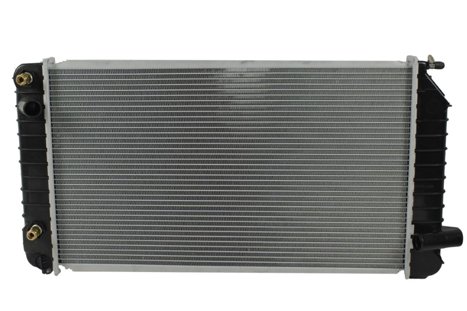 Radiador Automotriz Buick Chevrolet Skylark Bereta,Corsica,Archieva, Grand am T/A 92-93 32mm Tubo Soldado marca Deyac