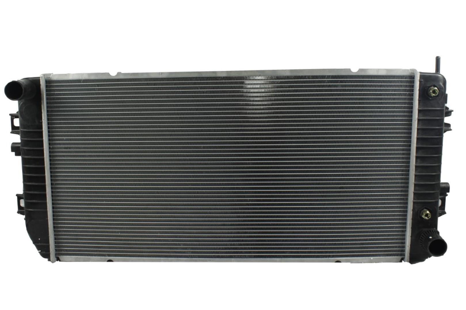 Radiador Automotriz GM Chevrolet Express 2500 3500, 4500 T/A 06-11 56mm Tubo Soldado marca Deyac