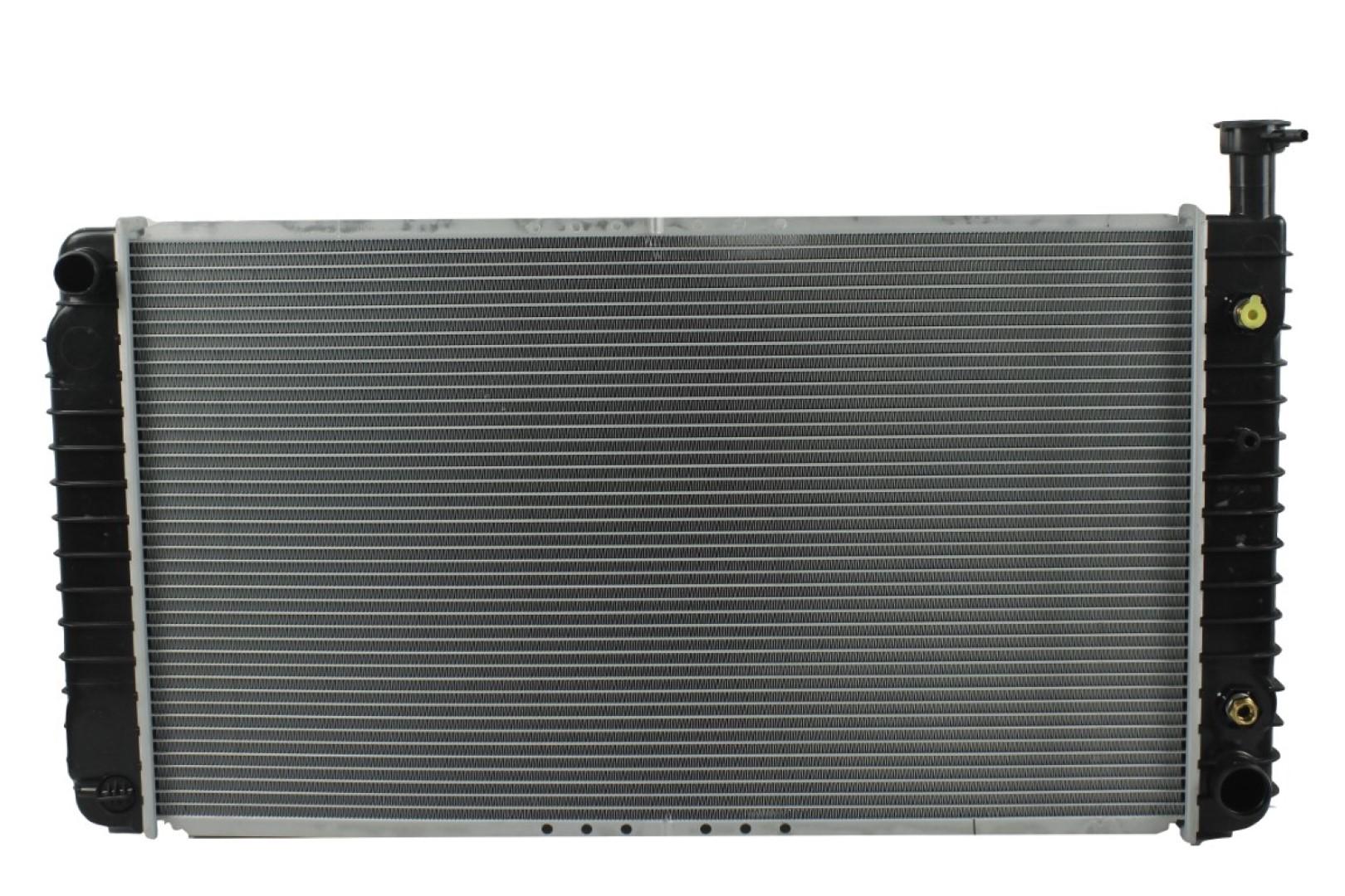 Radiador Automotriz GM Express Savana T/A 96-02 32mm Tubo Soldado marca Deyac