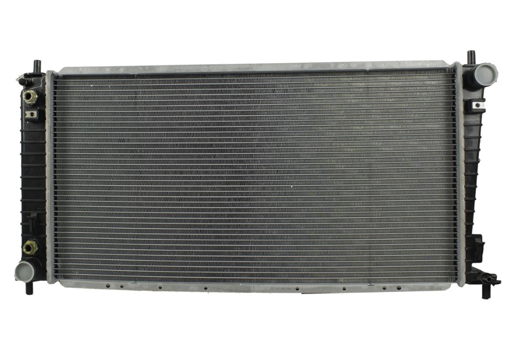 Radiador Automotriz Ford Expedition Eddie Bauer, XLT,F-250, F-350, f-150 Lobo king, Ranch Harley T/A 99-03 32mm Tubo Soldado marca Deyac