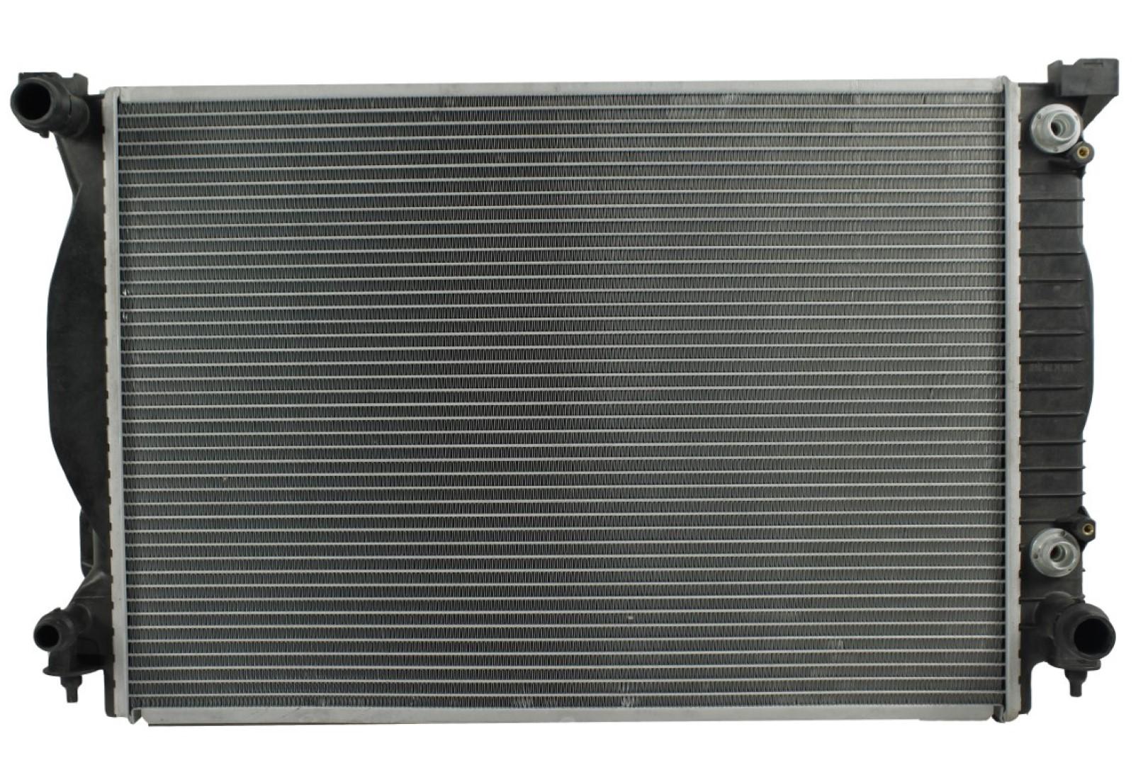 Radiador Automotriz Audi A4 Quattro Avant,Cabriolet,Elite,Line A6 Confort,Elite,Luxury T/A 02-08 32mm Tubo Soldado marca Deyac