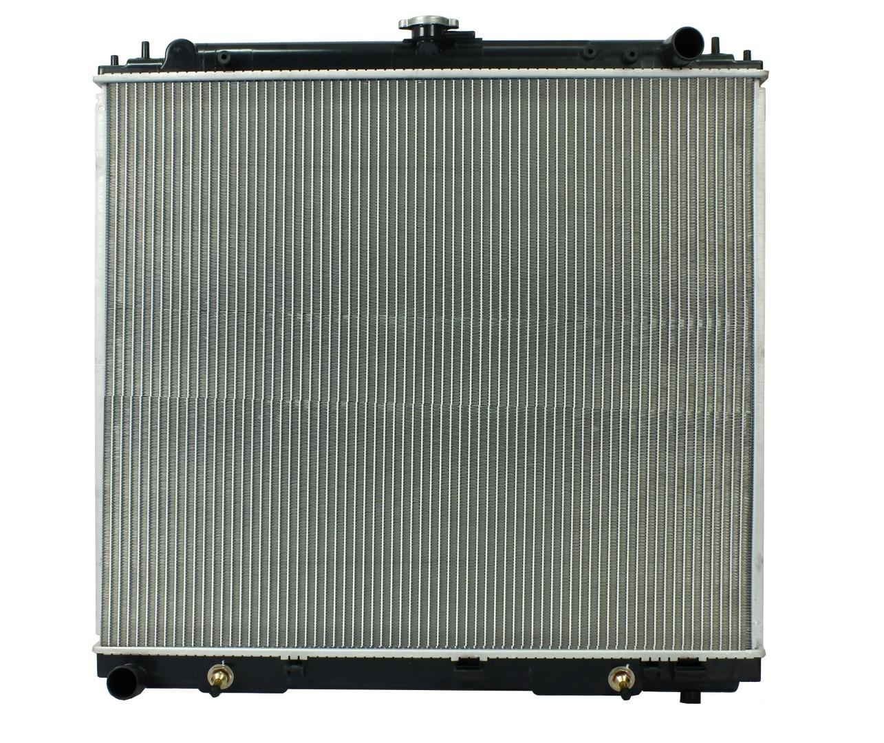 Radiador Automotriz Nissan Suzuki Pathfinder Xterra, Equator T/A 05-15 32mm Tubo Soldado marca Deyac