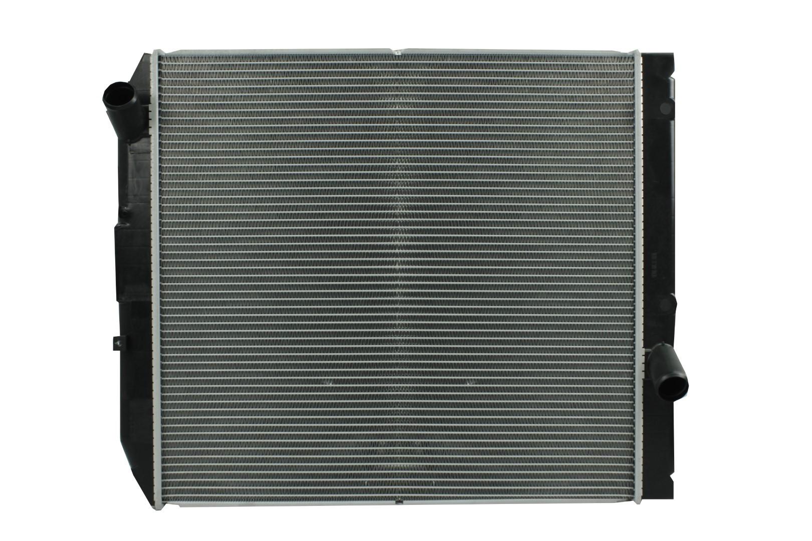 Radiador Automotriz Toyota Hino dutro 300 T/M 05-10 32mm Tubo Soldado marca Deyac
