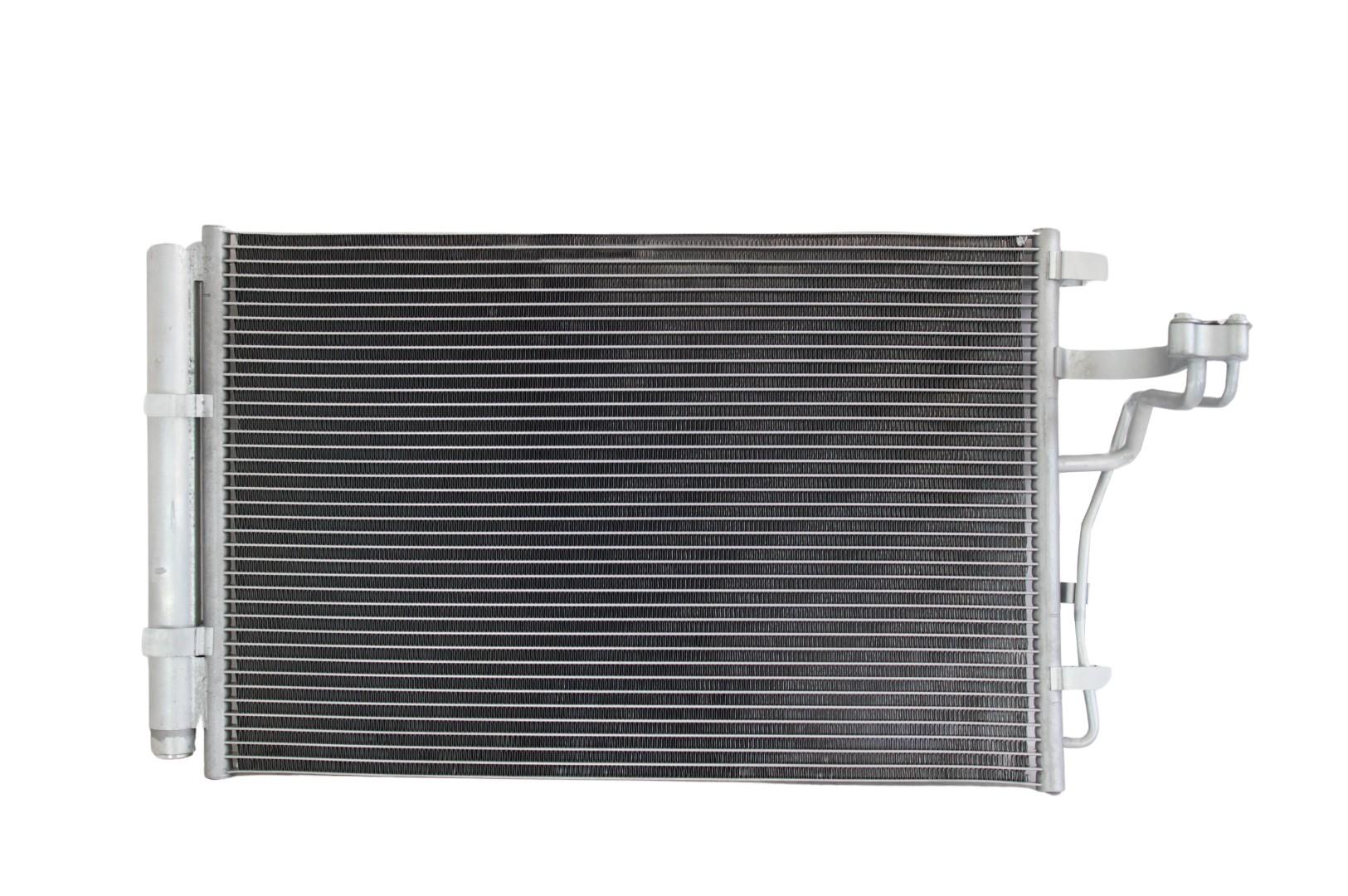 Condensador Automotriz Kia Soul 15-20 marca Deyac