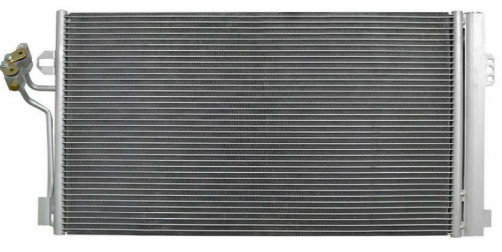 Condensador Automotriz Mercedes Benz Viano Vito 09-15 marca Deyac