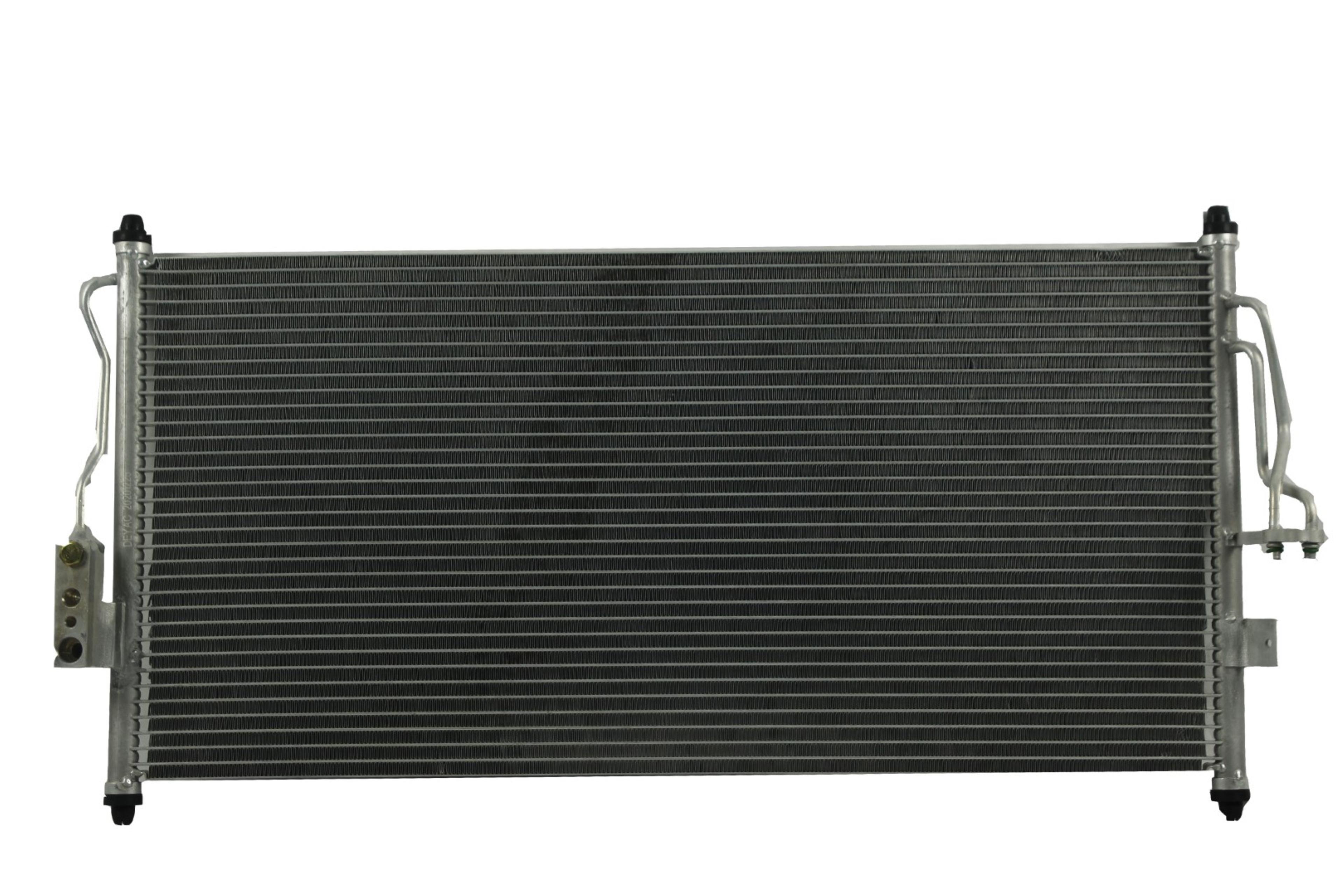 Condensador Automotriz Nissan Scala 06-13 marca Deyac