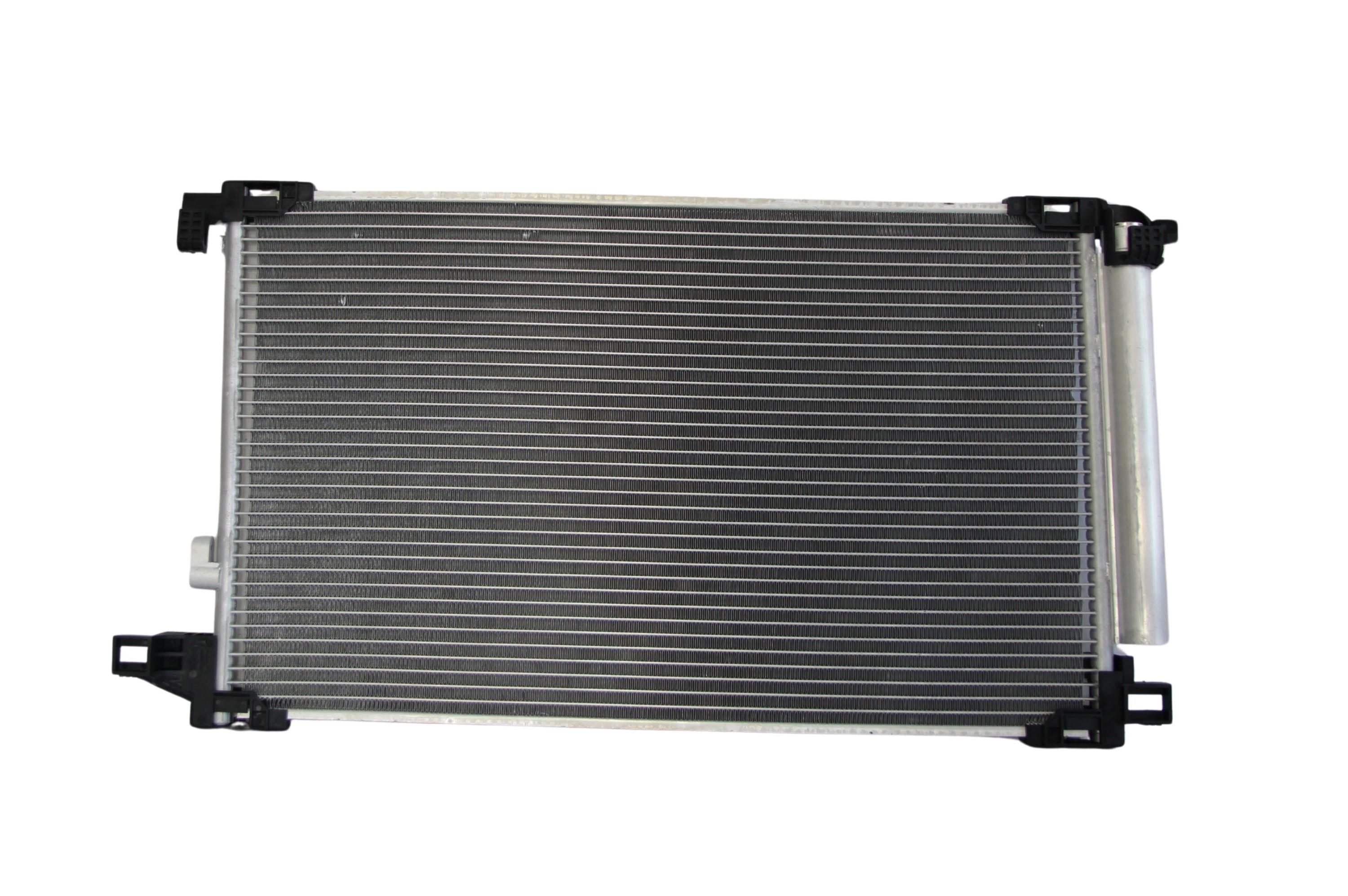 Condensador Automotriz Toyota Corolla 18-21 marca Deyac