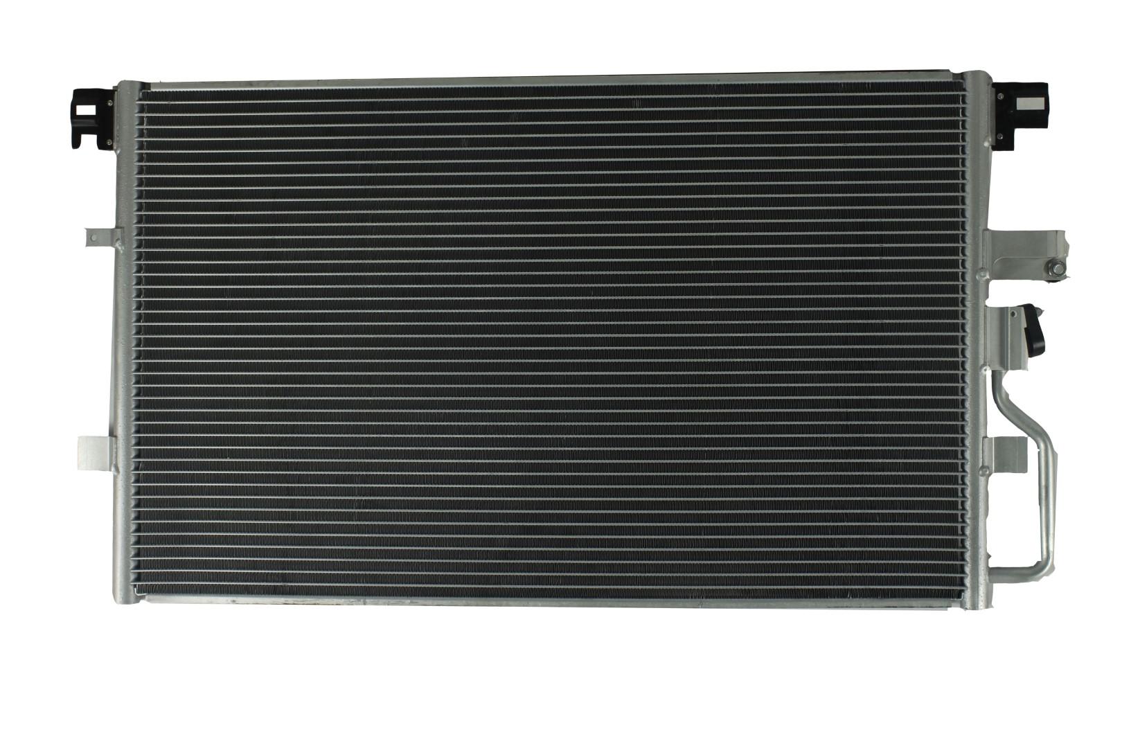 Condensador Automotriz Chevrolet Equinox 05-05 marca Deyac