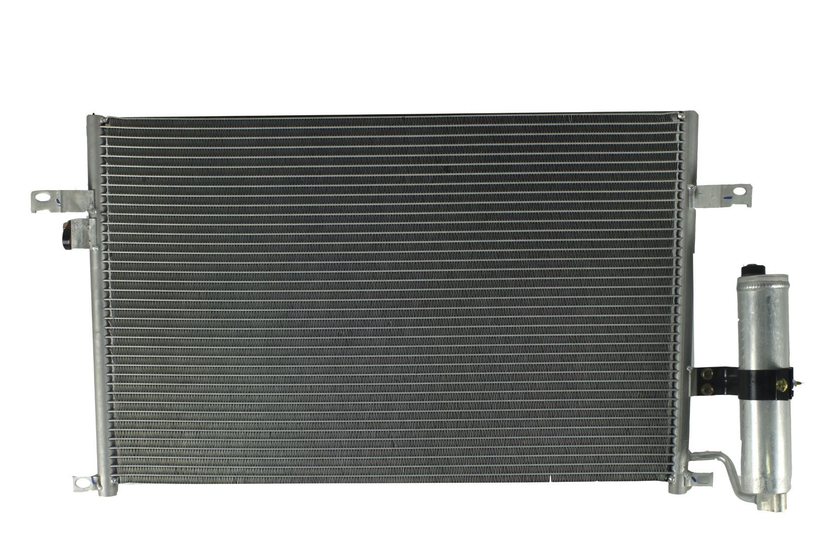 Condensador Automotriz Chevrolet Optra Forenza Reno 04-08 marca Deyac