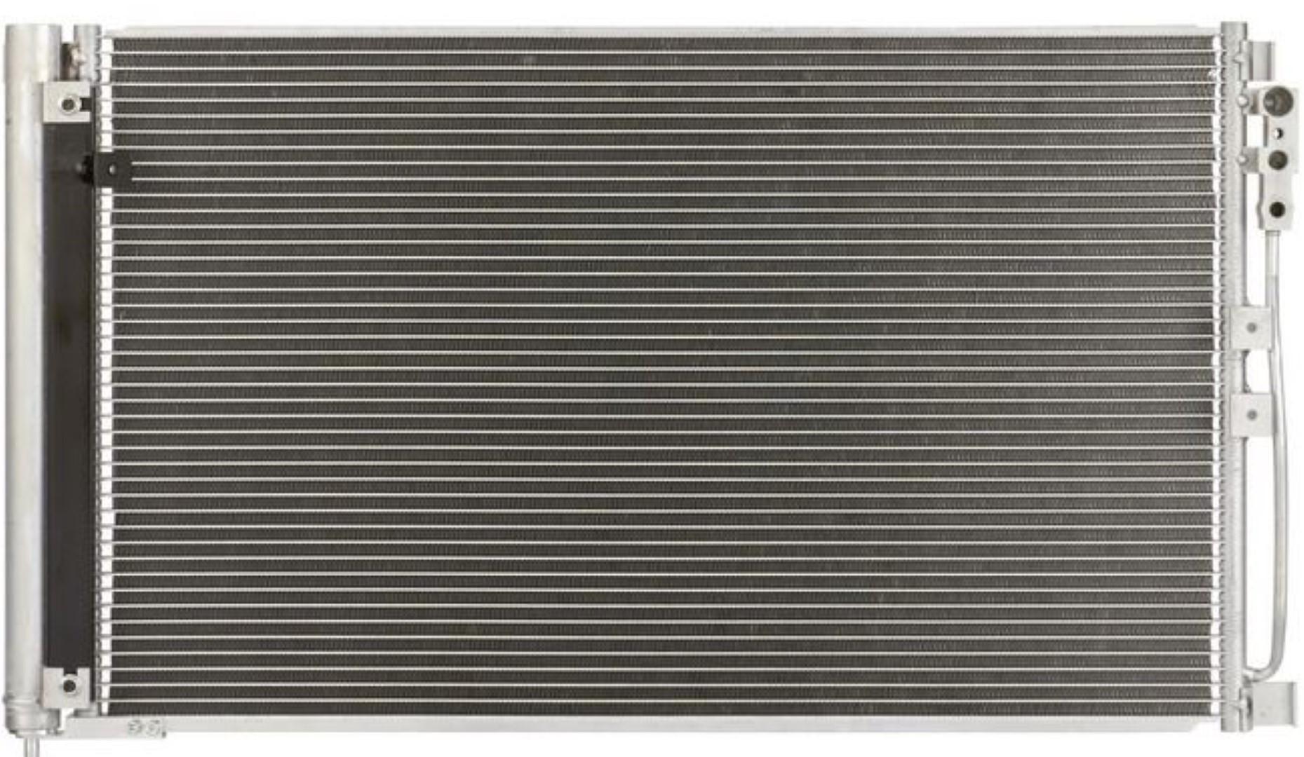 Condensador Automotriz Infiniti Q50 Q60 16-18 marca Deyac