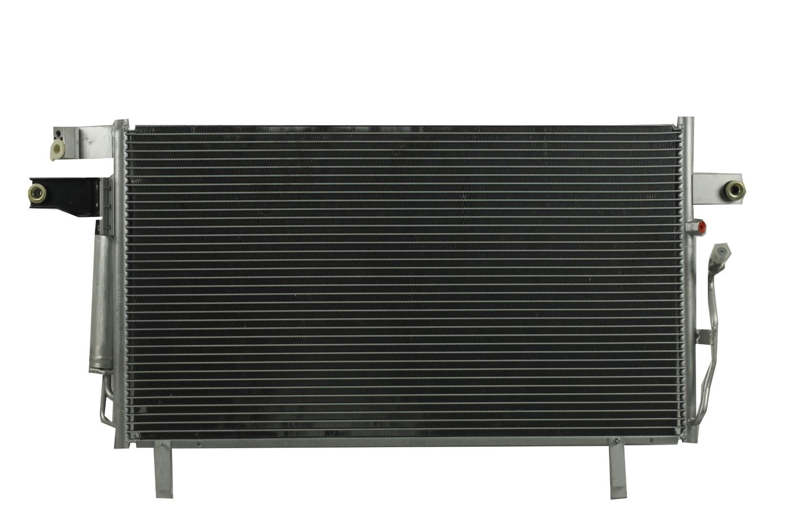 Condensador Automotriz Nissan Pathfinder LE SE INF QX4 00-04 marca Deyac