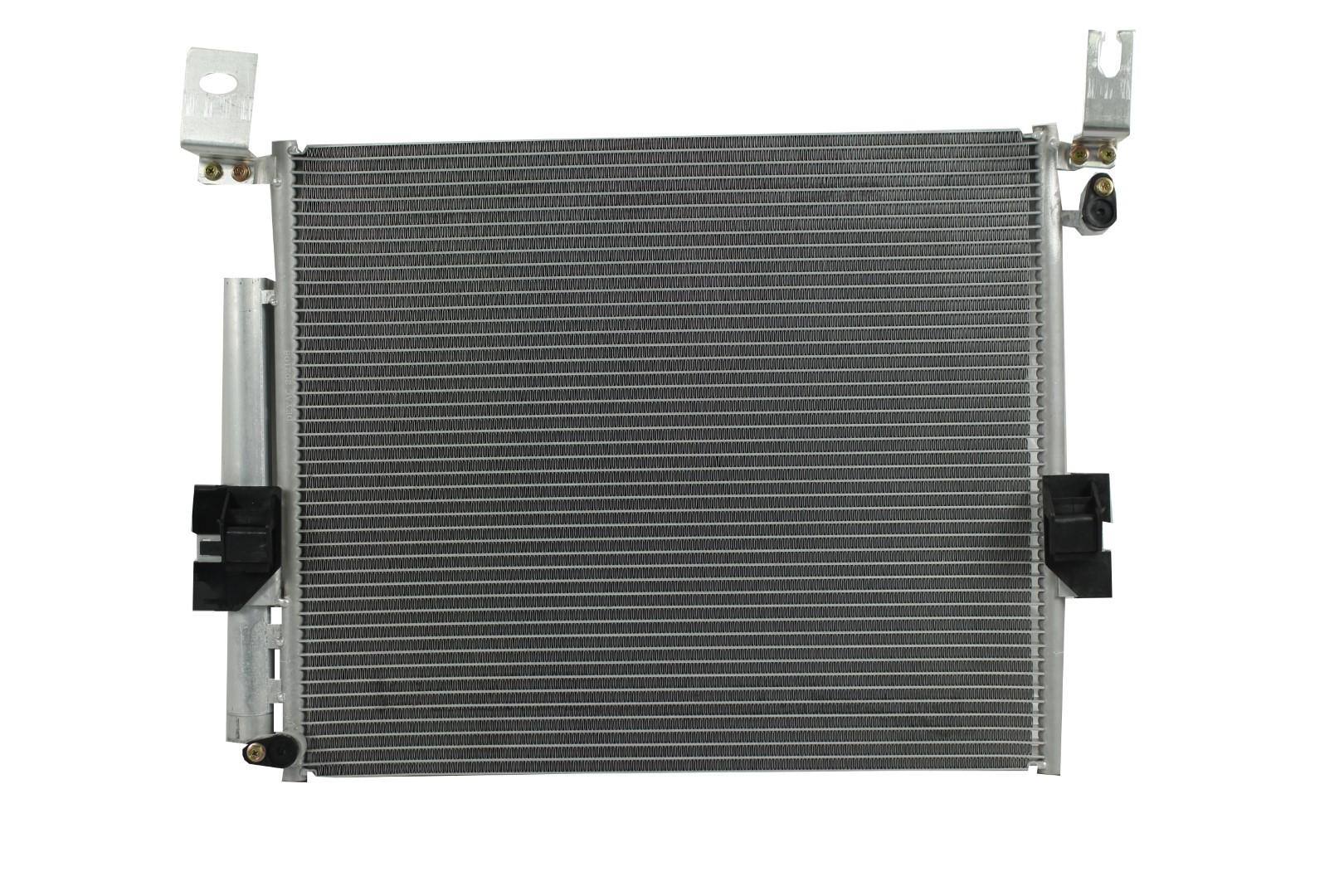 Condensador Automotriz Toyota Tacoma 05-12 marca Deyac