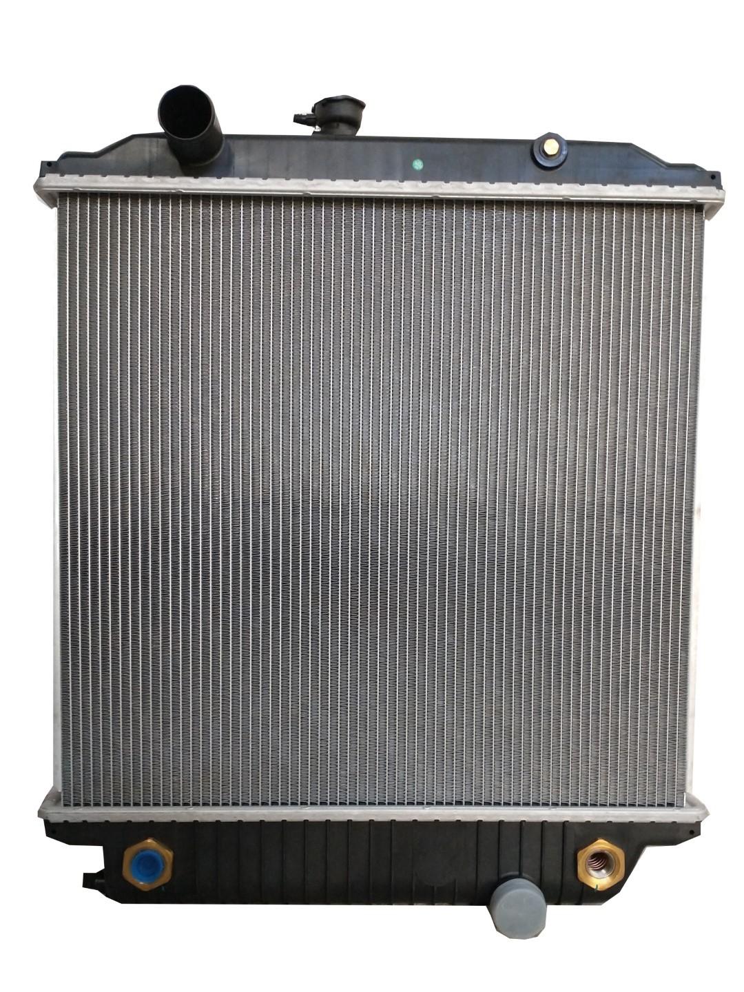 Radiador Tracto Camión Freightliner MT45 MT55 FL112 96-03 Plástico/Aluminio T/A marca Deyac