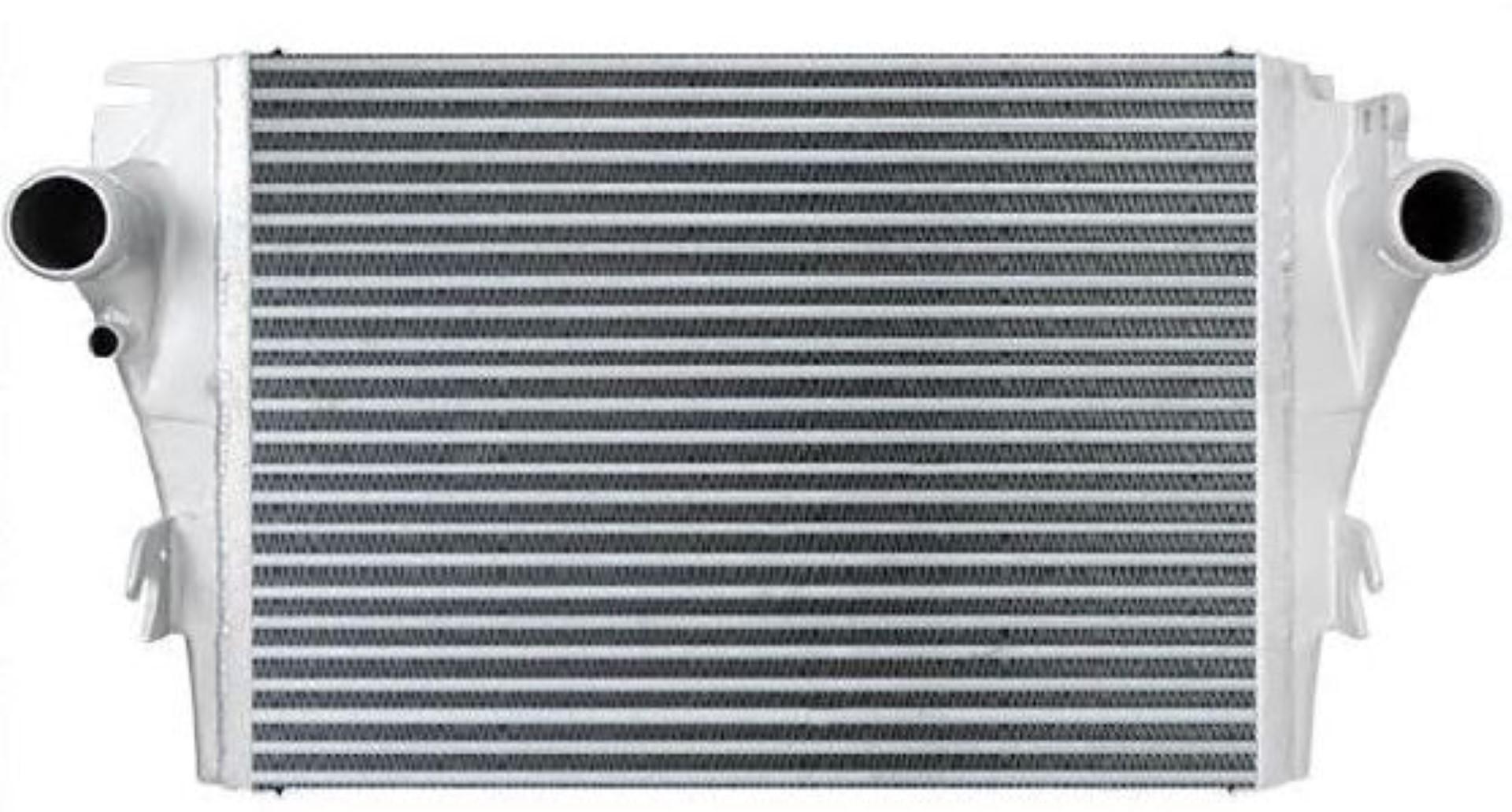Intercooler Freightliner M2 106 10-17 Con Pivote marca Deyac