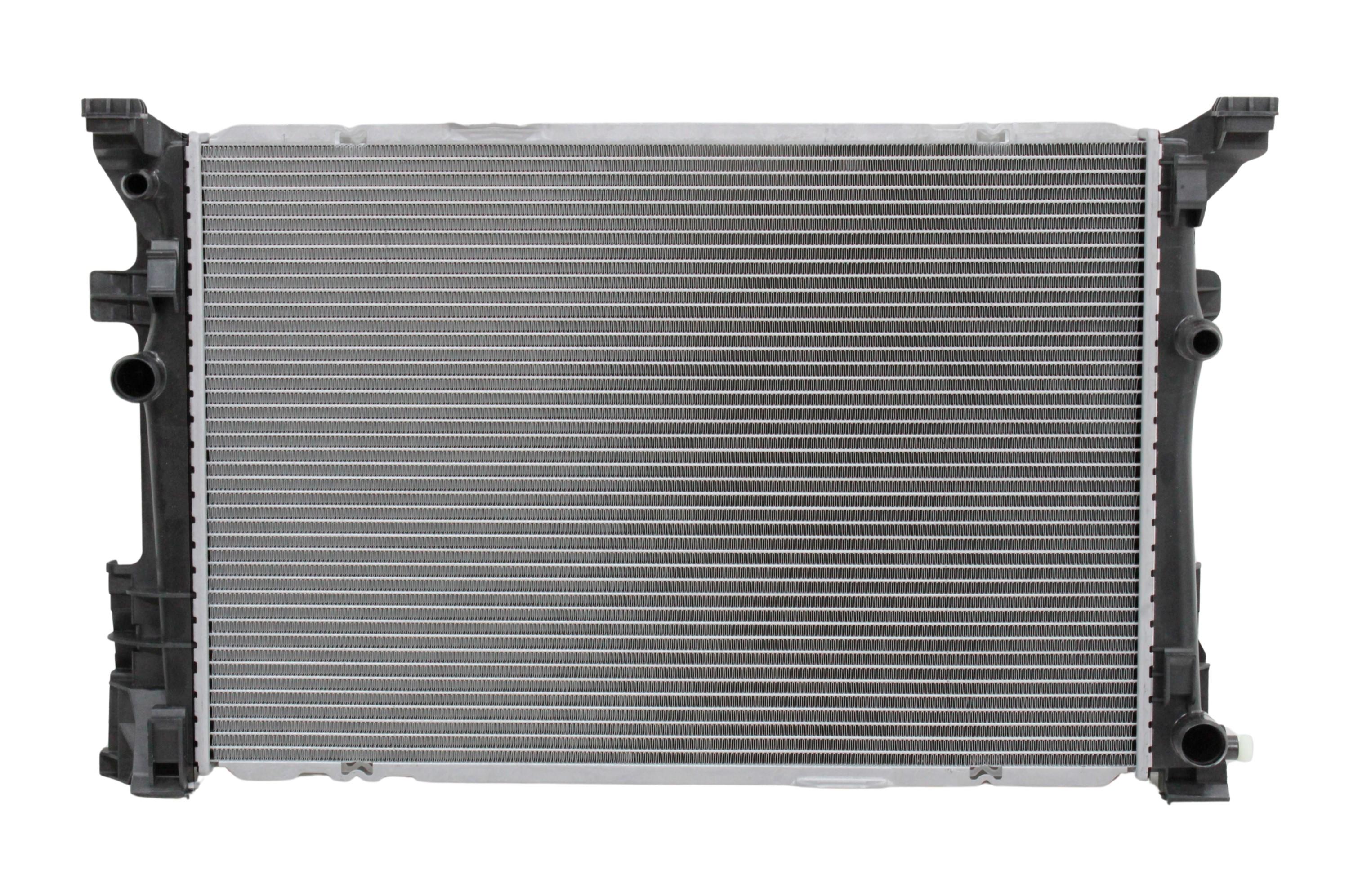 Radiador Automotriz Infiniti QX30 17-19 marca Deyac