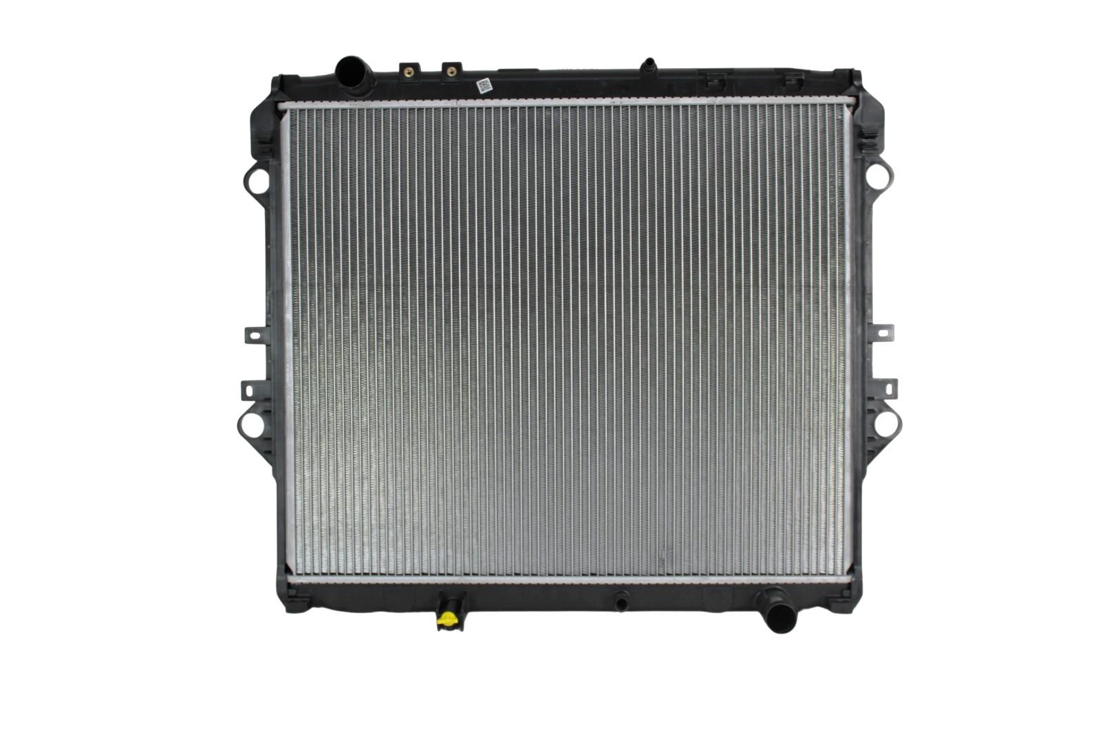 Radiador Automotriz Toyota Hilux Diesel 16-22 marca Deyac